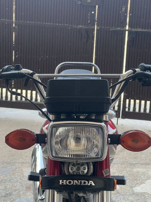 Honda 125 Brand New 1