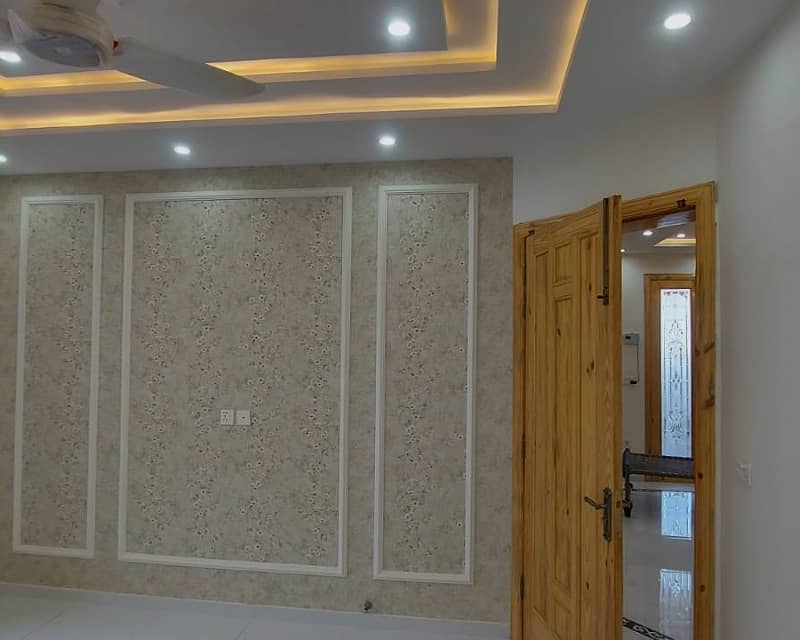 10 Marla Spanish House for rent in Bahria Town Sector C 16