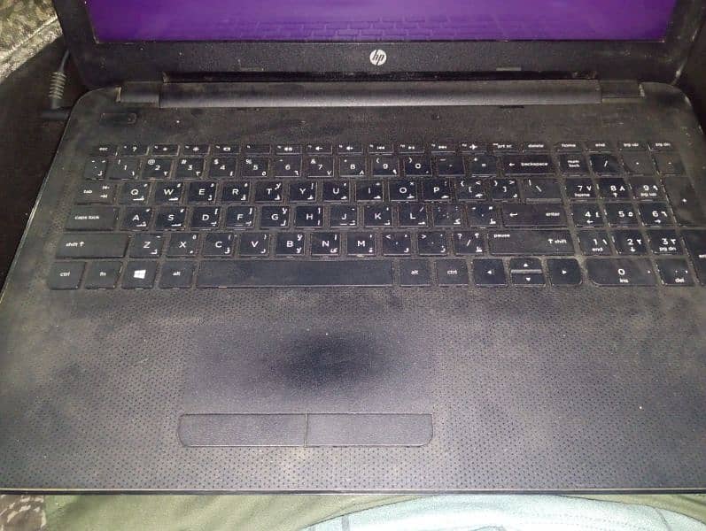 Hp laptop 2gb ram 64 gb room urgent sale 2