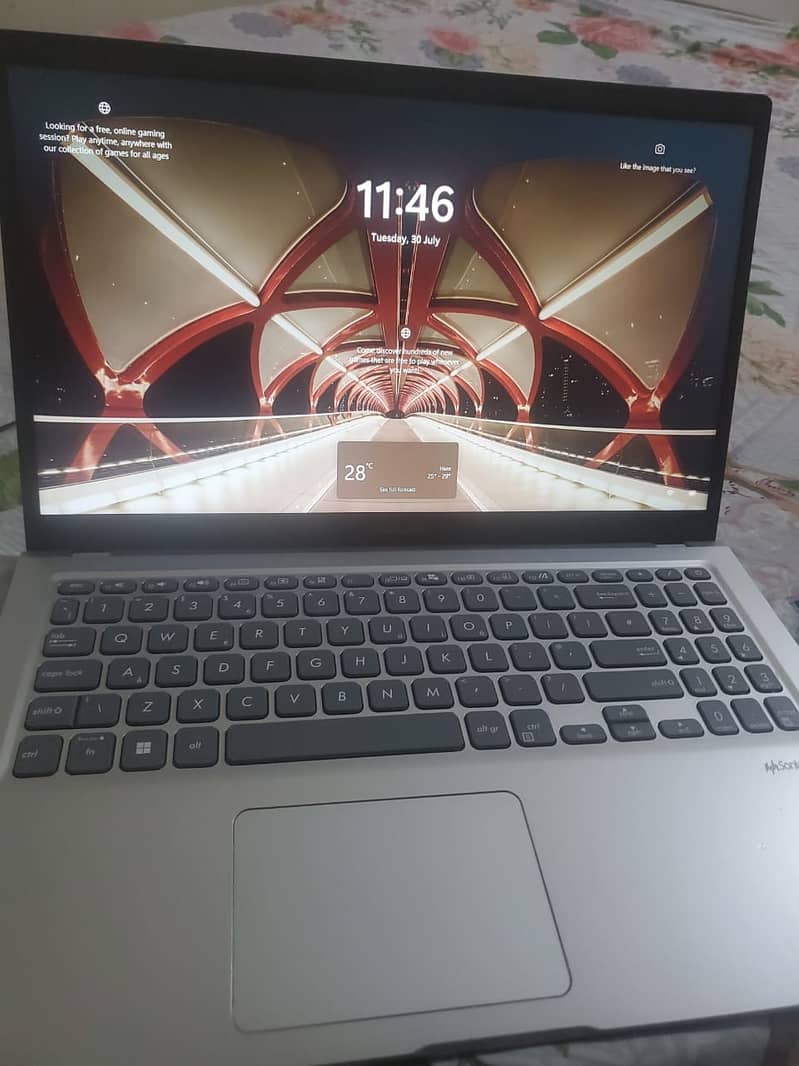 Asus VIVOBOOK laptop 236GB 2