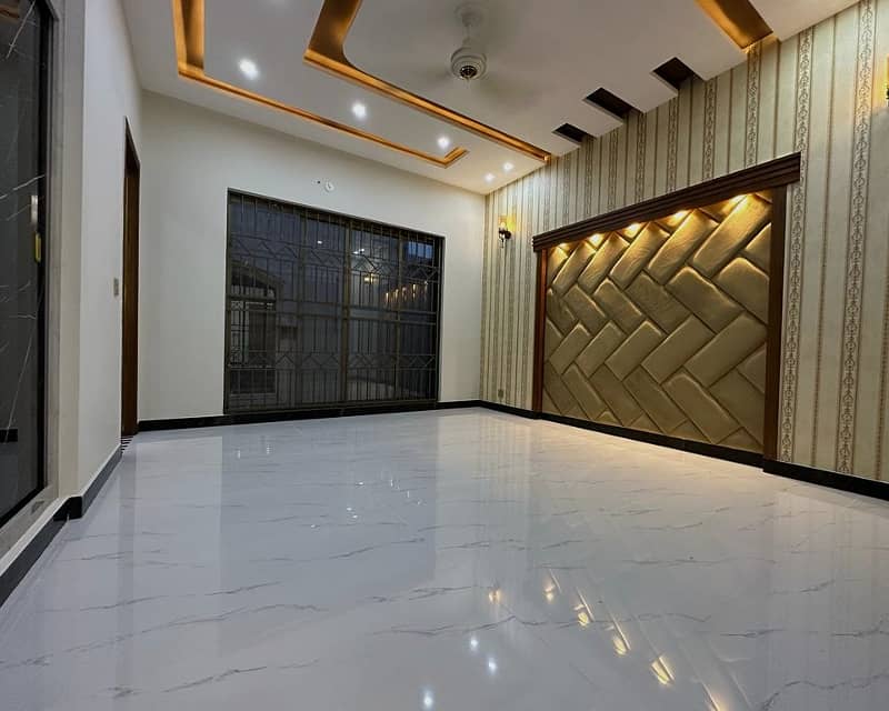 10 Marla brand New House for Rent in Bahria Town 2