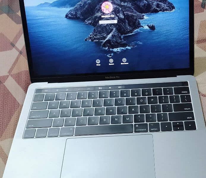 Mac book 7 Pro 13 inch 2