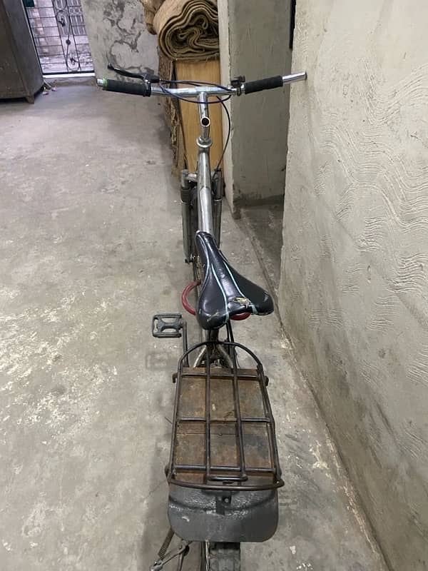 racing cycle very good condition 3