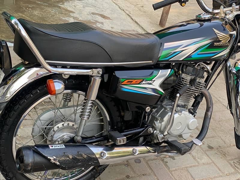 Honda 125 2023 4