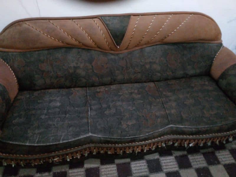 sofa Set For Sale Urgently 2