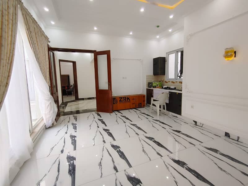 20 Marla Brand New Super Hot Located Furnished Bungalows Upper Portion With Separate Entrance Is Available For Rent In The Best Block Of DHA Phase 7 Lahore. 5