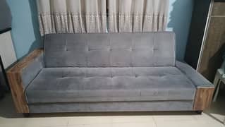 Combat band sofa