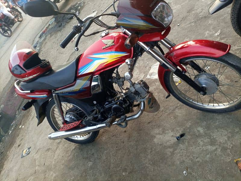 Honda Dream 2018 Model 11