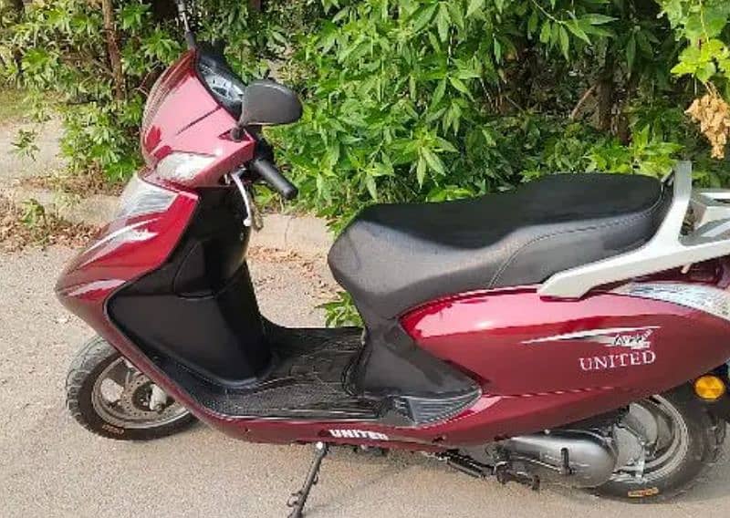 united 100 cc Scooty for sale 1