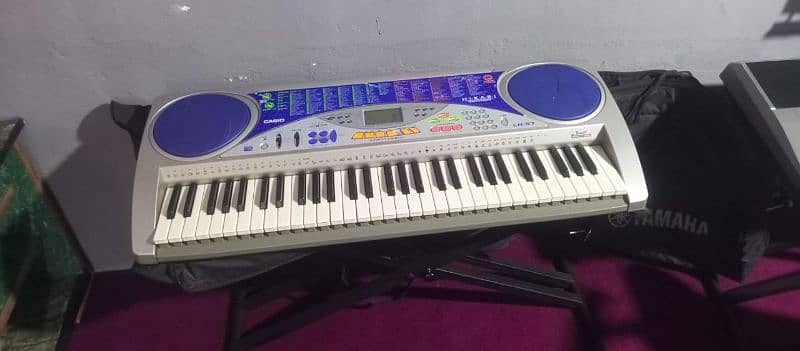 LK 57 Casio piano 76 keys 1