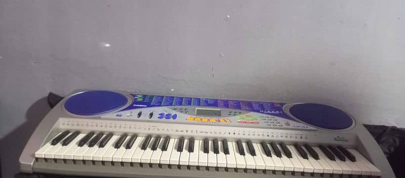 LK 57 Casio piano 76 keys 2