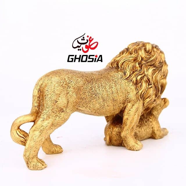 Golden Lion and Cub Statue – This Stunning Sculpture 5