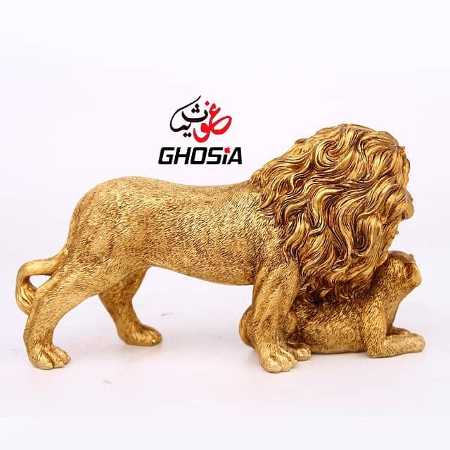 Golden Lion and Cub Statue – This Stunning Sculpture 6