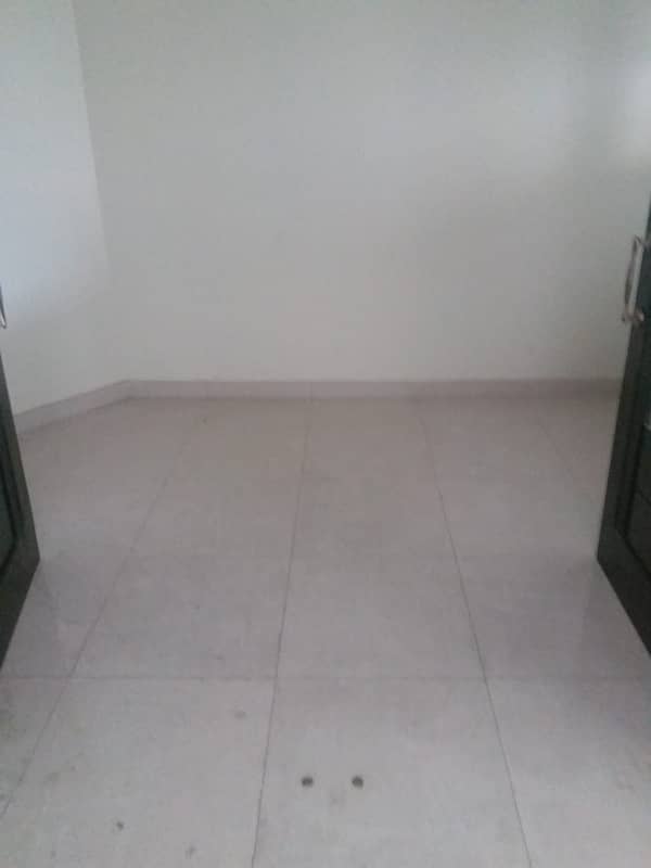 01 Kanal Like Brand New Bungalow Upper Portion for rent in DHA Phase-5, Near to park 18