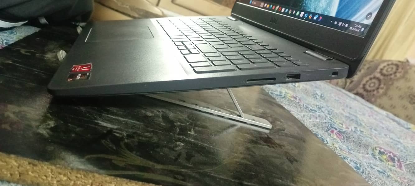 Dell ryzen processor gaming laptop and graphic designing. Ultra slim. 11