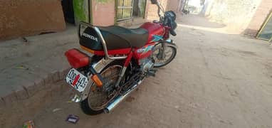 bike for sale CD 70 03097768383