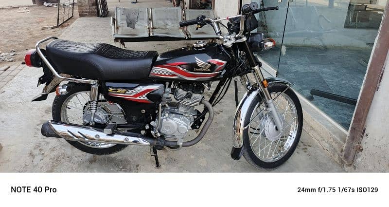 urgent sale CG 125 lash condition asking price 2. lakh 10 hazar 0