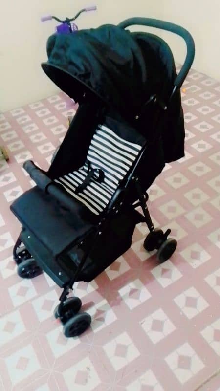 baby pram only use few times 3