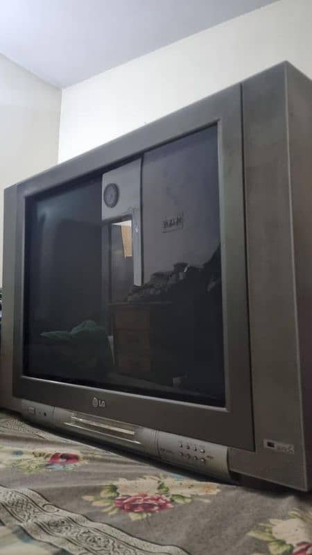 BIG LG TV 2