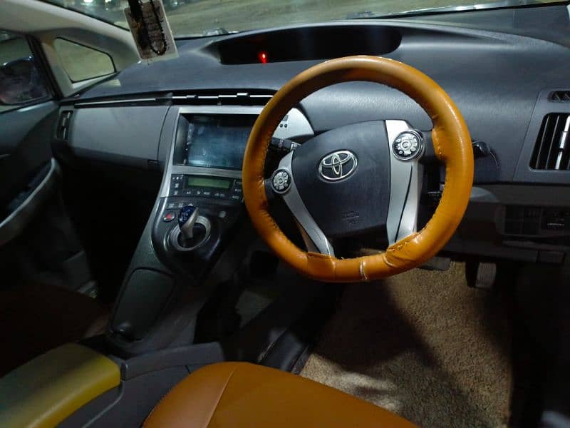 Toyota Prius 2016 7