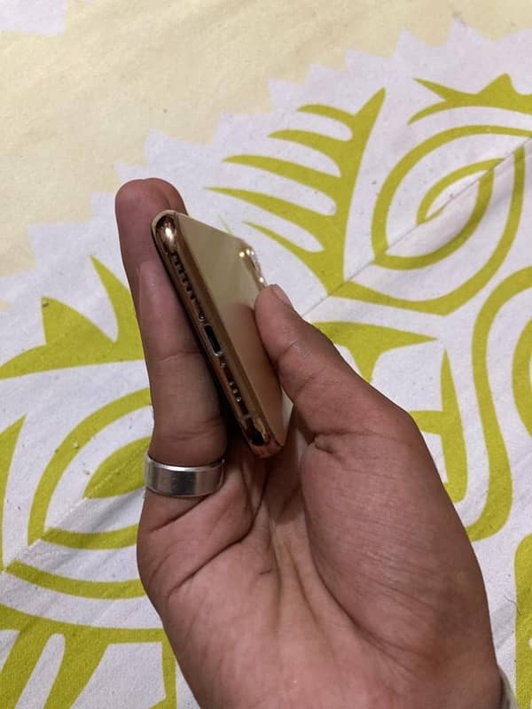 iPhone XS non pta gold colour factory unlock 16