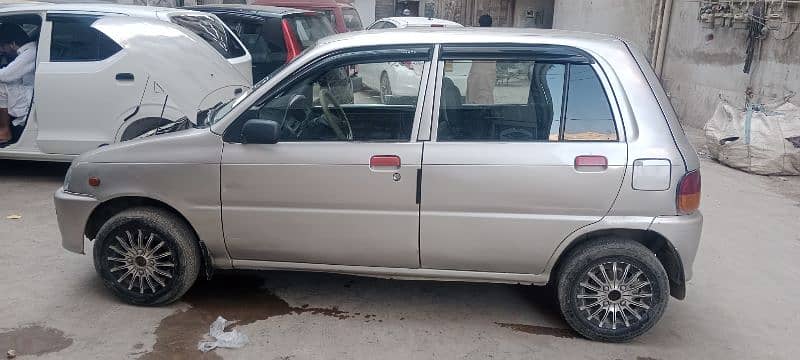 Daihatsu Cuore 2005 3