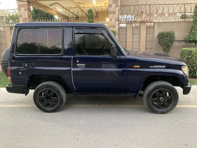 Toyota Land Cruiser 1991 2