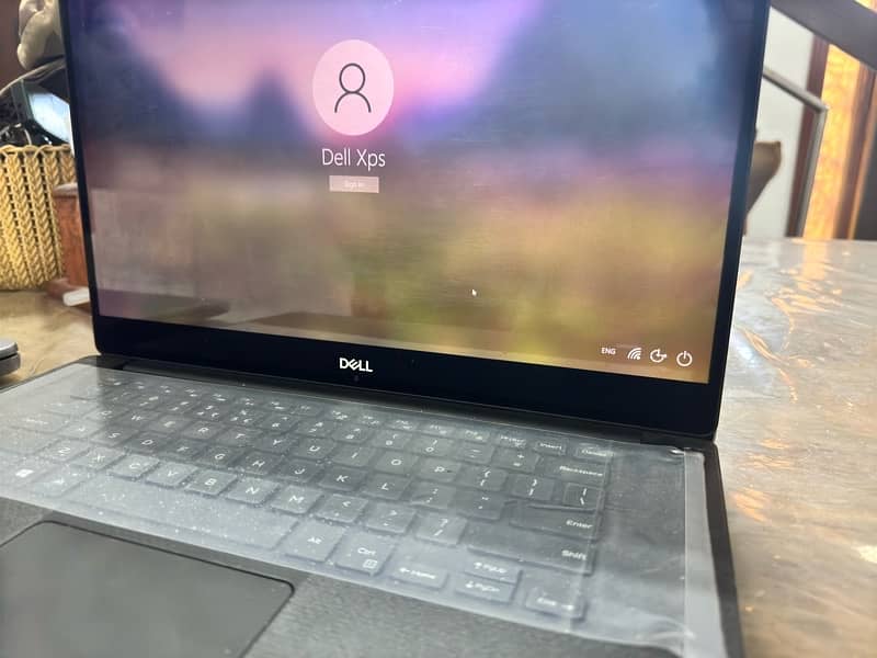 Dell XPS 15 9570 4k screen Nvidia gtx 1050ti GPU 1