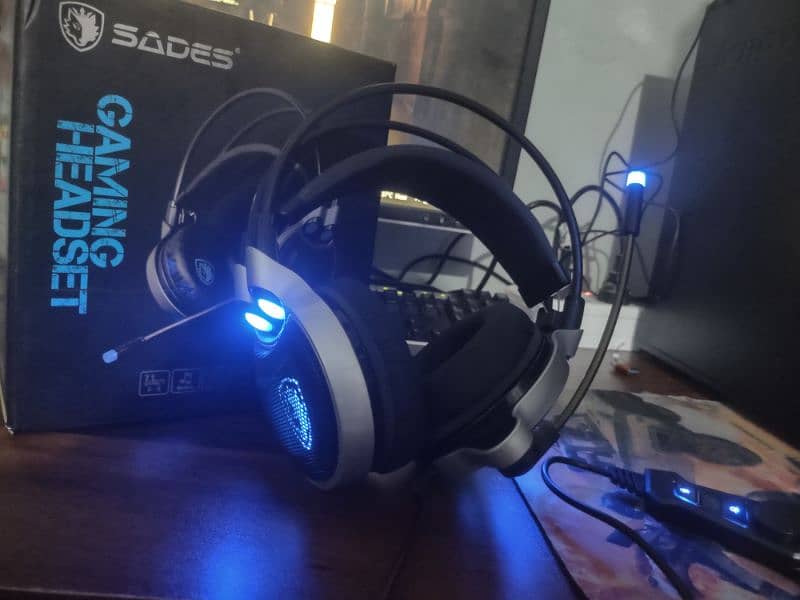 gaming headset SADES R1. 1