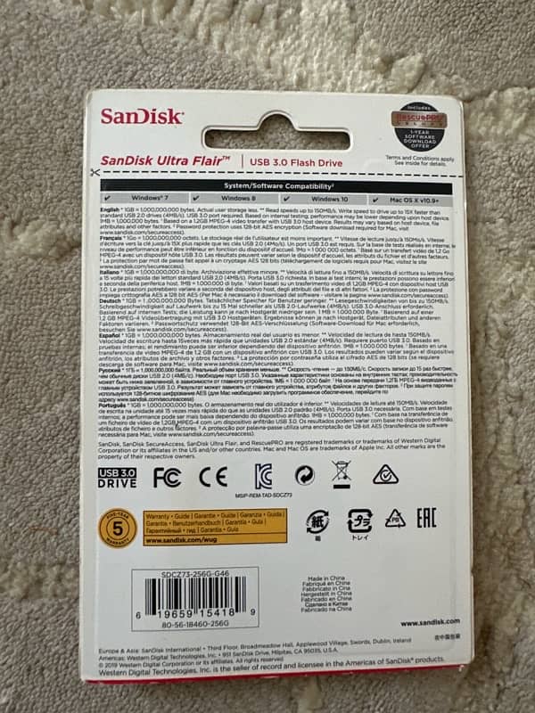 256GB Sandisk Ultra Flair USB 3.0 1