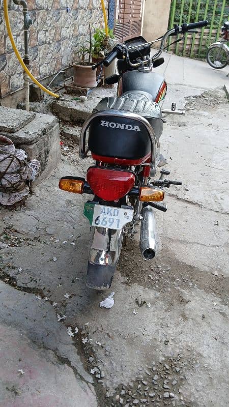 HONDA CD70 22 MODEL 1