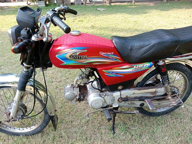 United Motorcycle in very good condition as shown in pics 1