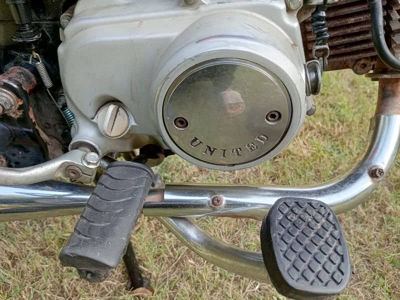 United Motorcycle in very good condition as shown in pics 2