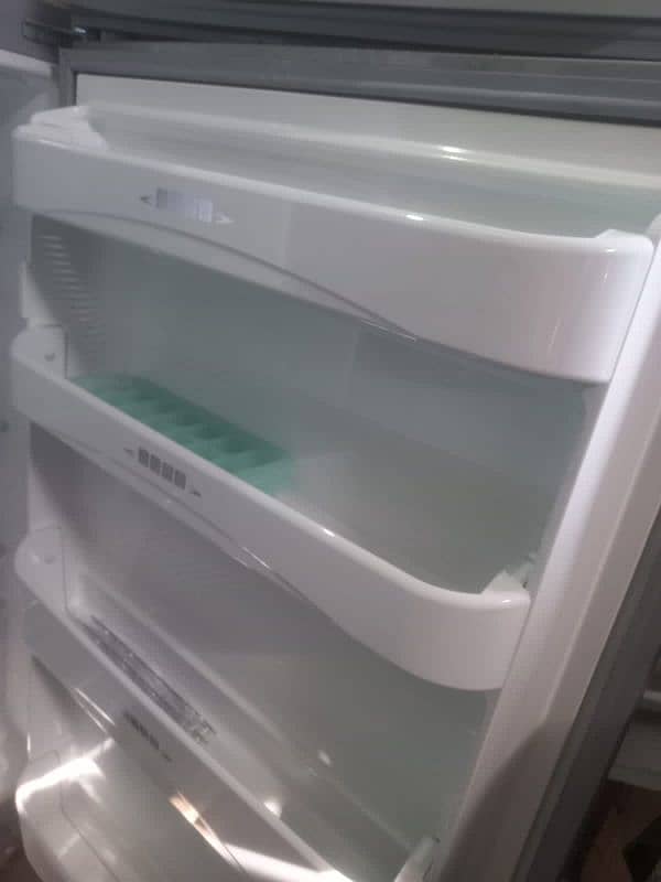 Dawlance Full size Fridge/Mint Condition/Just Box Open/Refrigerator 3