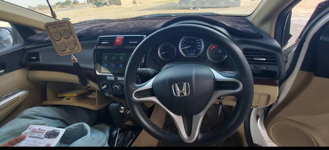 Honda City Aspire 2019 Automatic 3