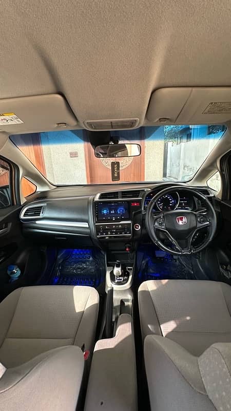 HONDA FIT 1.5 HYBRID 10