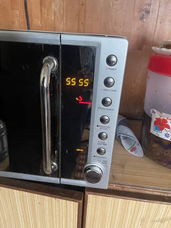 Dawlance Microwave oven 1