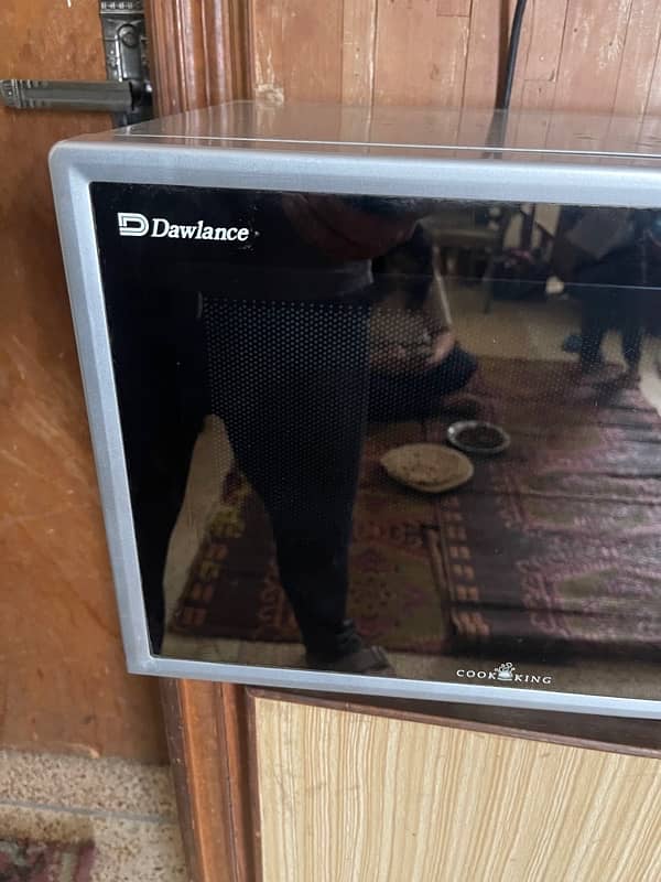 Dawlance Microwave oven 5