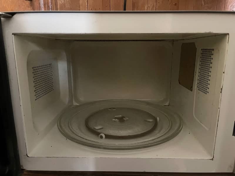 Dawlance Microwave oven 11