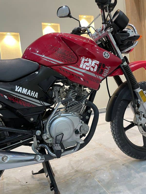 Yamaha ybr g 7