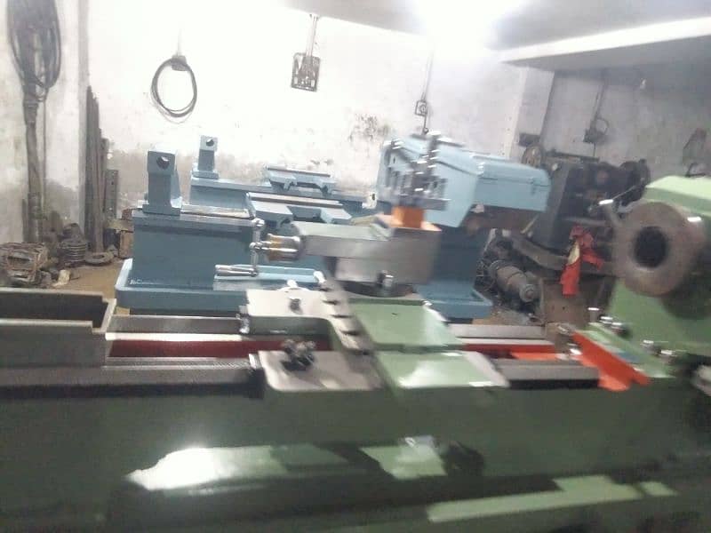 Lathe machine 5.5ft 0