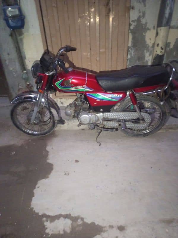 HONDA CD 70 2017 MODEL 7