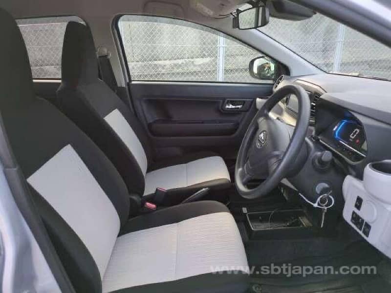 Daihatsu Mira ES XSAIII Limited 4