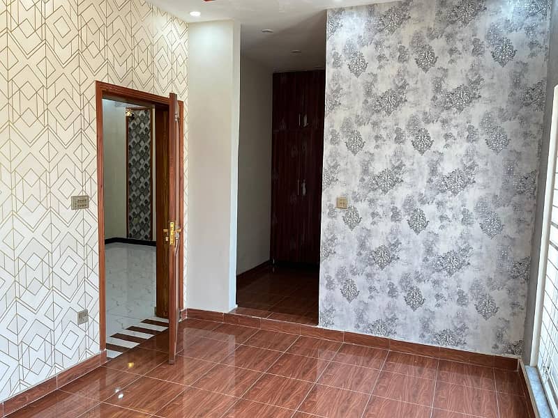 5 MARLA BRAND NEW HOUSE FOR SALE IN AL KABIR TOWN PHASE 2 BLCOK E 16