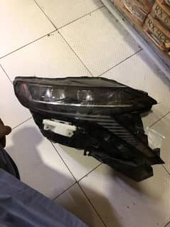 Nissan Sakura Right headlight