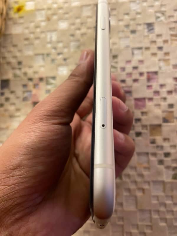 Iphone 11 Non-PTA  Exellent Condition 2