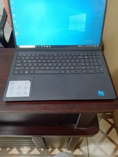 Dell Inspiron 15