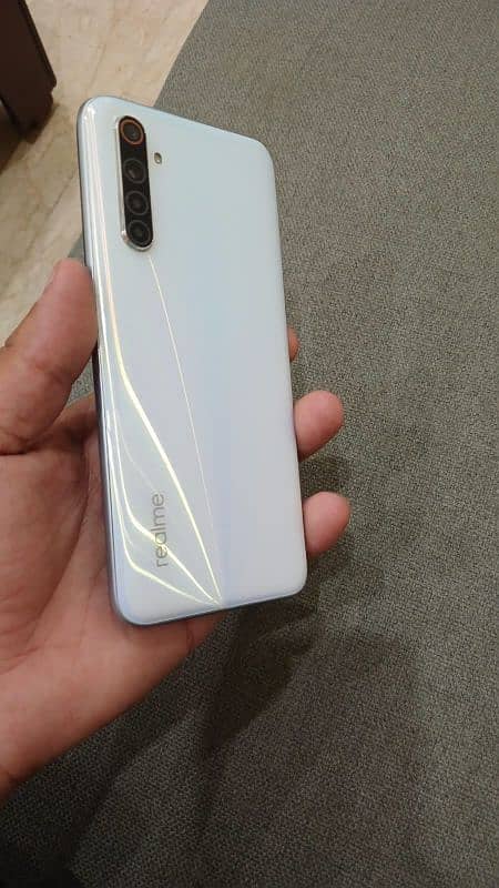 Realme-6 128Gb 0