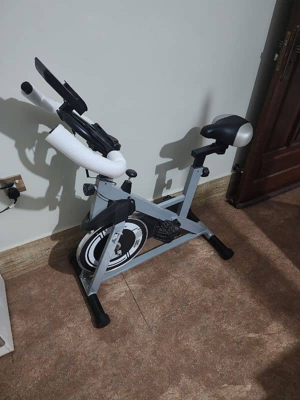 Zero Spin Bike Exercise cycle 1