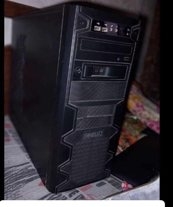 Gaming PC Intel i7 13 generation, NVME 2 card 1 TBb, 32 G RAM 3